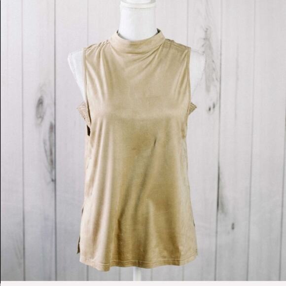 Gold tan suede sleeveless top with crochet - Picture 7 of 9